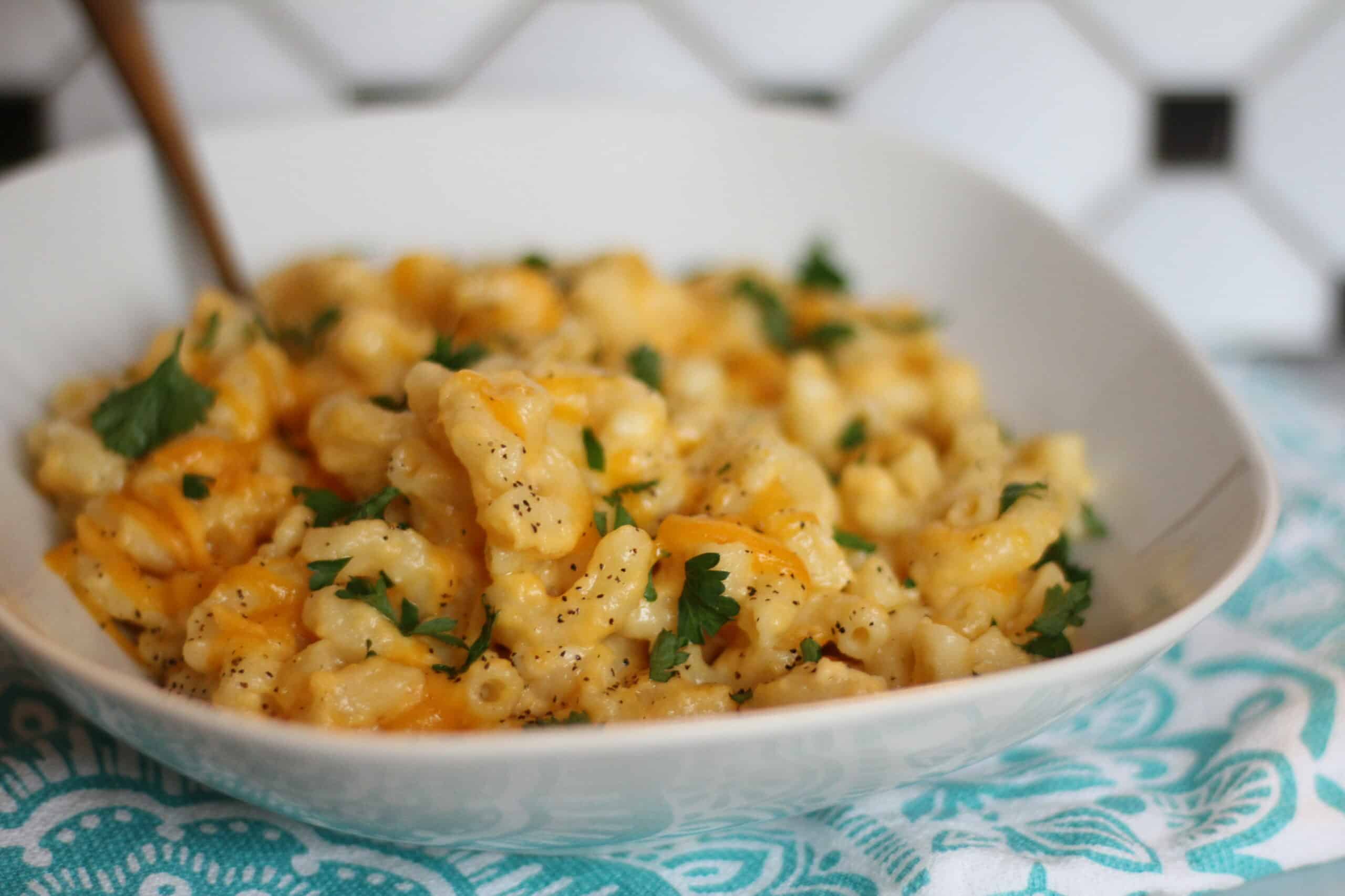 Read more about the article Slow Cooker Mac & Cheese