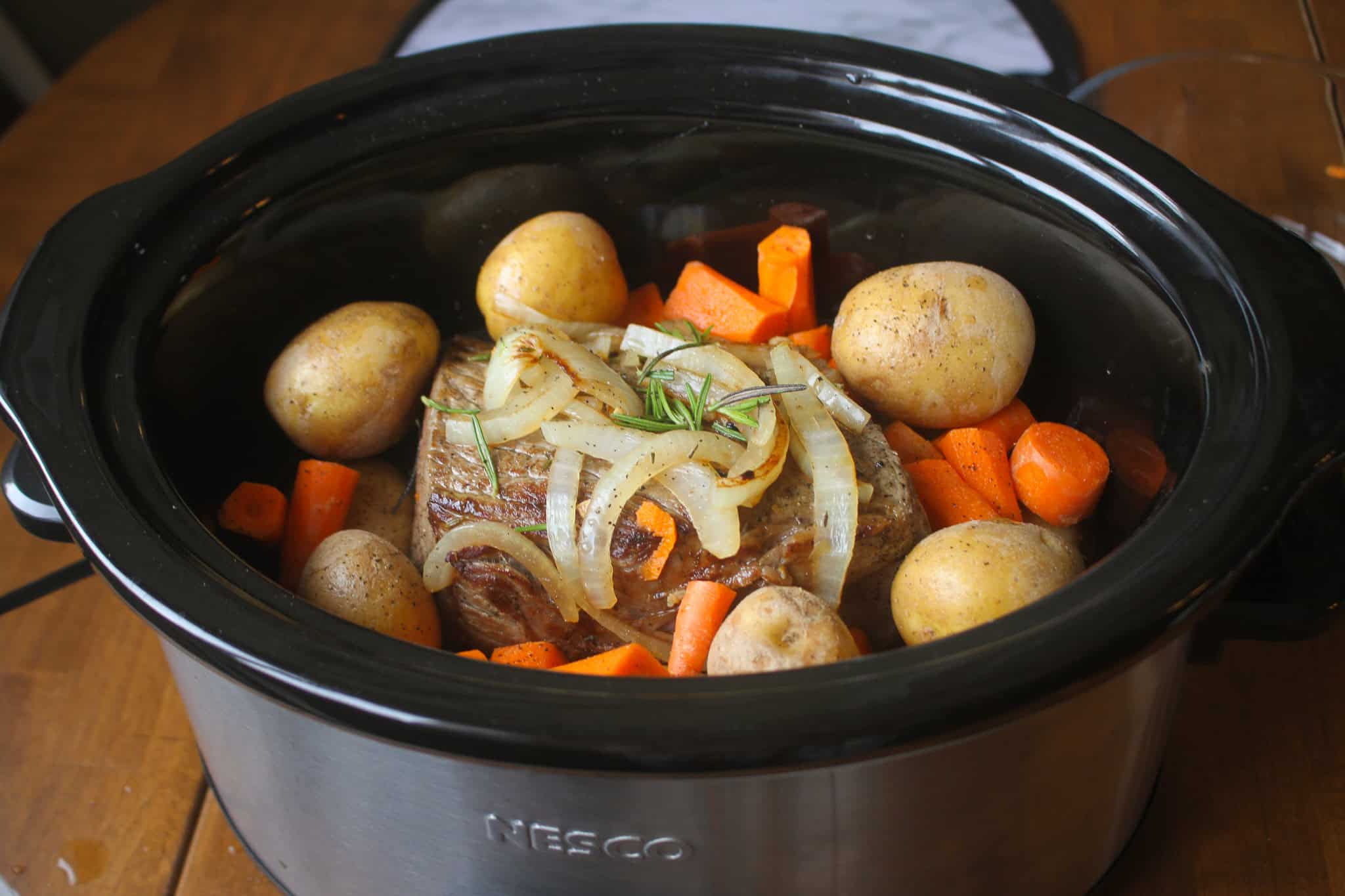 Read more about the article Slow Cooker Beef Roast