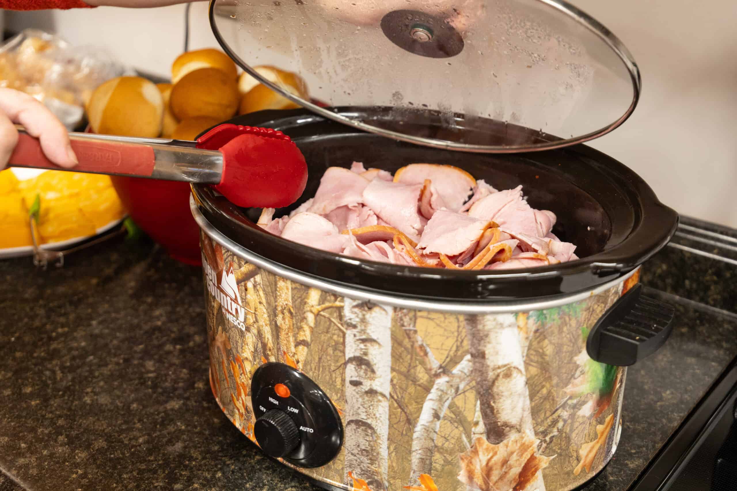 Read more about the article Slow Cooker Glazed Ham Recipe